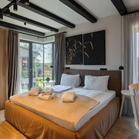 Villa Luxury Pedena With Pool And Jacuzzi In Porec Kadumi