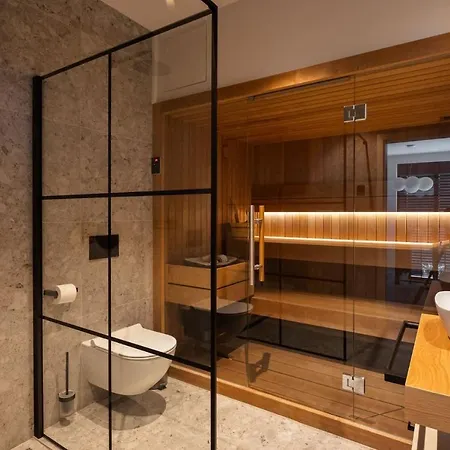 Luxury Pedena With Pool And Jacuzzi In Porec Villa